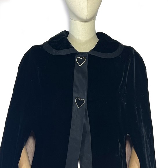 Authentic Vintage 1930s black long velvet cape OS - Picture 3 of 6